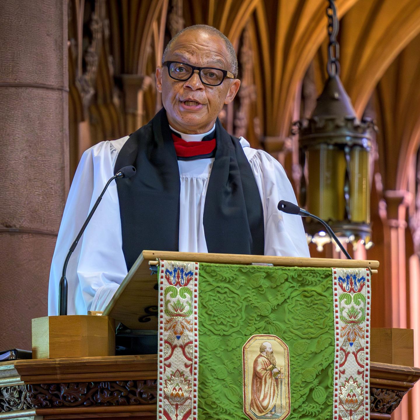 Rev. Chuck Wynder speaking in Chapel