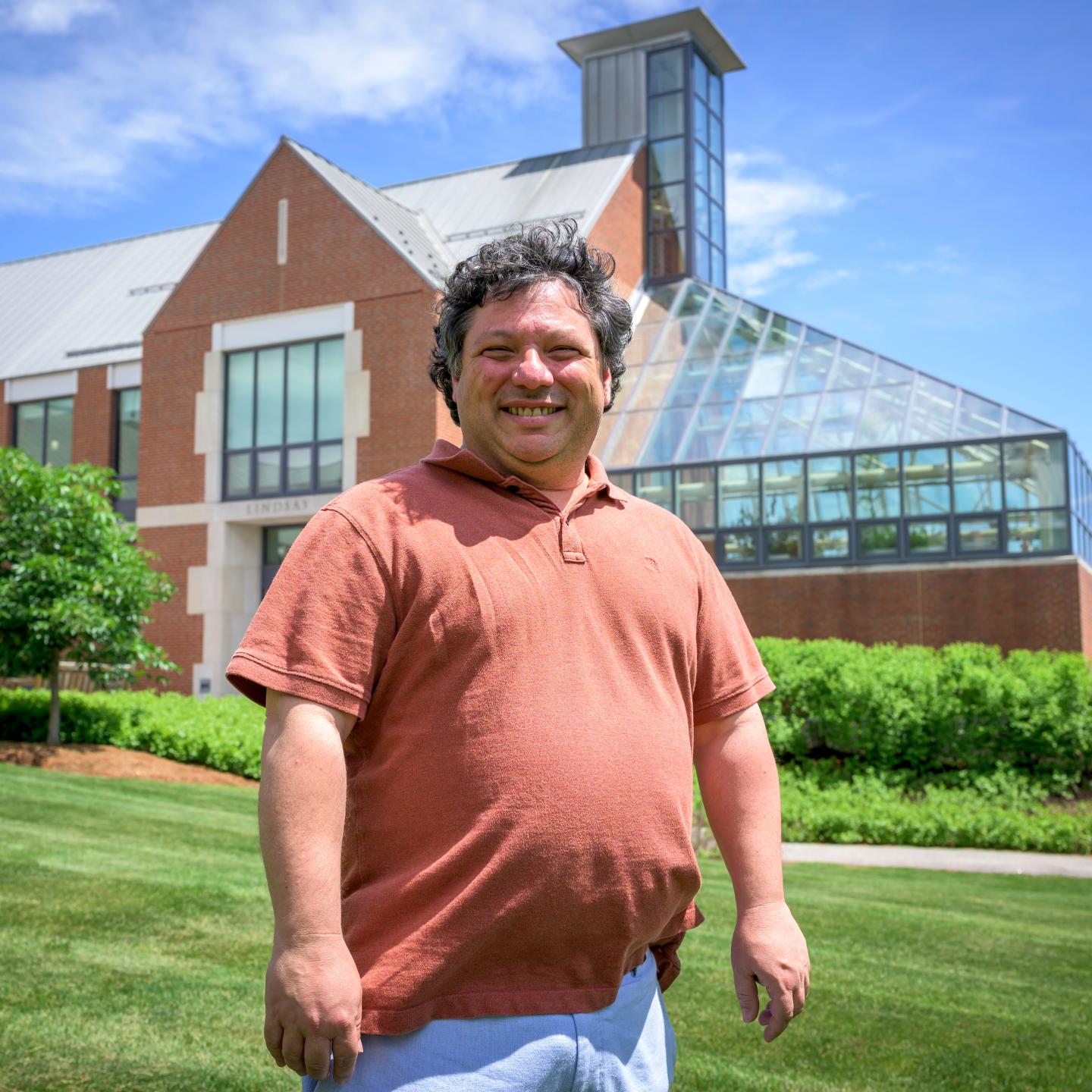 Chris Morse in front of Lindsay Center for math and science