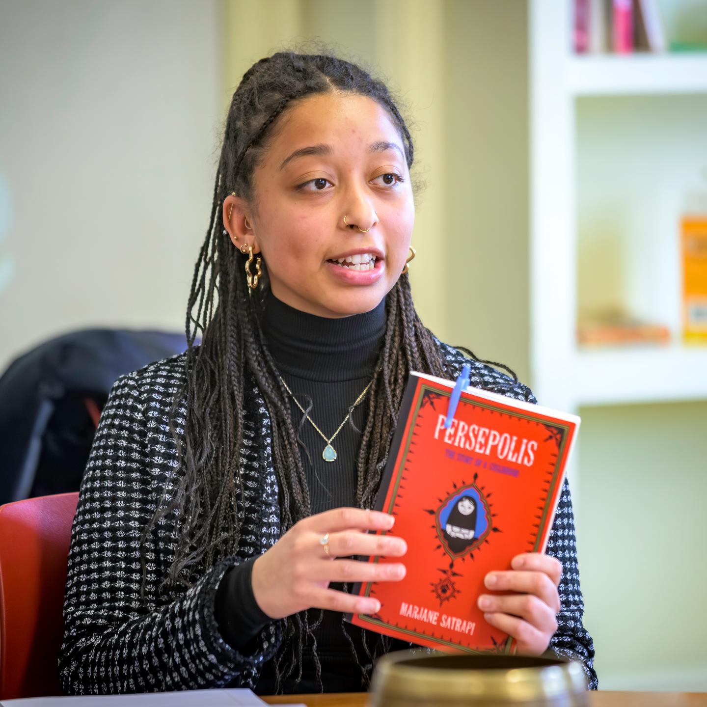 Trinette Hunter in Hum III class discussing "Persepolis"